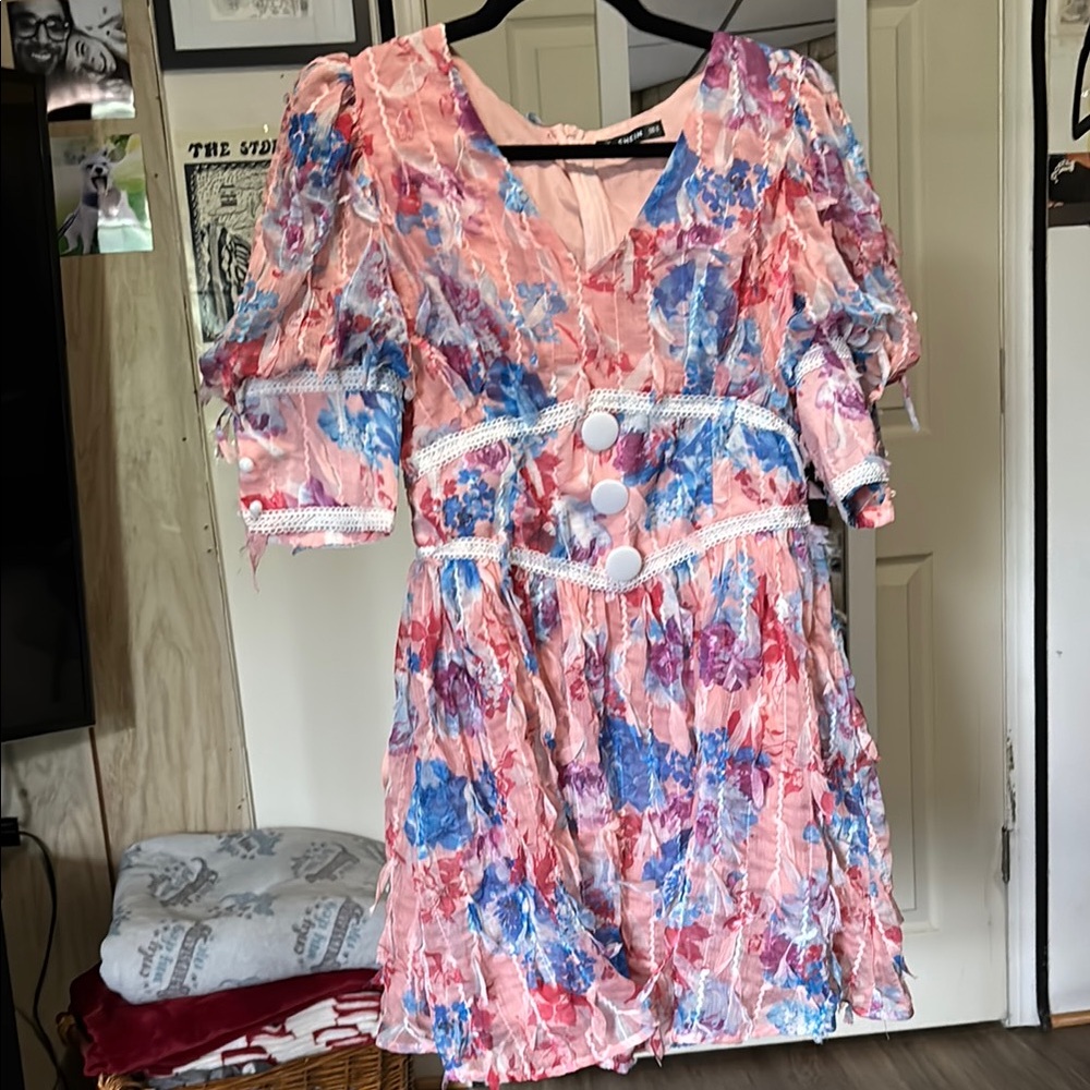 Vibrant Floral Dress with Lace and Buttons